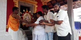 ವಿಟ್ಲ: (ಜ.26 – 27) ಶ್ರೀ ಮಹಮ್ಮಾಯಿ ಅಮ್ಮನವರು ಮತ್ತು ಸ-ಪರಿವಾರ ದೈವಗಳ ಪುನರ್ ಪ್ರತಿಷ್ಠಾ ಬ್ರಹ್ಮಕಲಶೋತ್ಸವ ಹಾಗೂ ವಾರ್ಷಿಕ ಮಾರಿಪೂಜೆ ಹಿನ್ನೆಲೆ ಸೂರ್ಯದಲ್ಲಿ ಮಣೆ ಮಂಚ ಹಸ್ತಾಂತರ