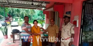 ಕುಂದಾಪುರ: ಕಳೆದುಕೊಂಡಿದ್ದ ಕರಿಮಣಿ ಸರ ಹಿಂತಿರುಗಿಸಿ ಪ್ರಾಮಾಣಿಕತೆ ಮೆರೆದ ರಿಕ್ಷಾ ಚಾಲಕ