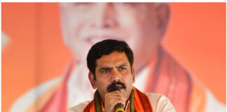 ಪ್ರವೀಣ್ ನೆಟ್ಟಾರು ನಿವಾಸಕ್ಕೆ ಆಗಮಿಸುತ್ತಿರುವ ಬಿಜೆಪಿ ರಾಜ್ಯ ಉಪಾಧ್ಯಕ್ಷ ಬಿ.ವೈ. ವಿಜಯೇಂದ್ರ