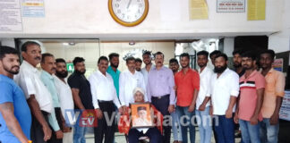 ಪುತ್ತೂರು: ಡಾ. ಎಂ.ಕೆ. ಪ್ರಸಾದ್ ರವರಿಗೆ ಸತ್ಯಜಿತ್ ಸುರತ್ಕಲ್ ಅಭಿಮಾನಿ ಬಳಗದಿಂದ ಸನ್ಮಾನ; ನಿವೃತ್ತ ಯೋಧರಿಗೆ ಆರ್ಥಿಕ ನೆರವು