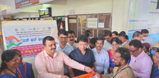 ಮಂಗಳೂರು: ‘ಹರ್ ಘರ್ ತಿರಂಗಾ’ ಅಭಿಯಾನದಡಿ ದ.ಕ ಜಿಲ್ಲೆಗೆ 6 ಲಕ್ಷ ಧ್ವಜ: ಮಾರಾಟಕ್ಕೆ ಚಾಲನೆ ನೀಡಿದ ಸಚಿವ