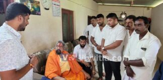 ಪುತ್ತೂರು: ಅನ್ಯಕೋಮಿನ ಯುವಕನಿಂದ ಲೈಂಗಿಕ ಕಿರುಕುಳ ಪ್ರಕರಣ; ಯುವತಿಯ ಮನೆಗೆ ಮಾಣಿಲ ಶ್ರೀ ಮೋಹನ್ ದಾಸ್ ಸ್ವಾಮೀಜಿ ಭೇಟಿ