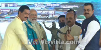 ಮಂಗಳೂರು: ಪ್ರಧಾನಿ ಮೋದಿಗೆ ಪರಶುರಾಮನ ವಿಗ್ರಹ ಸ್ಮರಣಿಕೆ