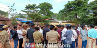 ಸುರತ್ಕಲ್ ಟೋಲ್ ಗೇಟ್ ತೆರವು ಒತ್ತಾಯಿಸಿ ಪ್ರತಿಭಟನೆ ; ಬೈಕ್ ರ್ಯಾಲಿಗೆ ತಡೆ – ಪ್ರತಿಭಟನಾಕಾರರ ಬಂಧನ
