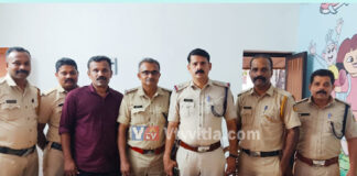 ಬದಿಯಡ್ಕ: ಭಾರೀ ಪ್ರಮಾಣದ ನಿಷೇಧಿತ ನಕಲಿ ನೋಟುಗಳು ಪೊಲೀಸರ ವಶ..! ಕರ್ನಾಟಕಕ್ಕೆ ಕಳ್ಳಸಾಗಾಣಿಕೆ ಮಾಡಲು ದಾಸ್ತಾನು ಇರಿಸಿದ್ದಾಗಿ ಶಂಕೆ