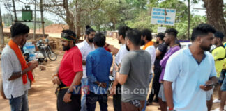 ಮಂಗಳೂರು: ರಂಗ್ ದೇ ಬರ್ಸಾ ಹೆಸರಿನಲ್ಲಿ ಹೋಳಿ ಸಂಭ್ರಮ; ಯುವಕರ ಅಶ್ಲೀಲ ವರ್ತನೆ, ಅನ್ಯಕೋಮಿನ ಯುವಕರೊಂದಿಗೆ ಪಾರ್ಟಿ ಆರೋಪ – ಬಜರಂಗದಳ ಕಾರ್ಯಕರ್ತರ ದಾಳಿ..! ಹಿಂದೂ ಕಾರ್ಯಕರ್ತರು ಪೊಲೀಸ್ ವಶಕ್ಕೆ