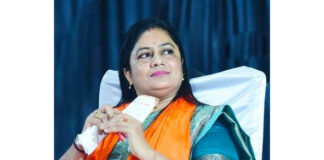 ಪುತ್ತೂರು ಕ್ಷೇತ್ರದ ಟಿಕೆಟ್ ಆಕಾಂಕ್ಷಿ ದಿವ್ಯಪ್ರಭಾ ಗೌಡ ಚಿಲ್ತಡ್ಕ ಕಾಂಗ್ರೆಸ್’ಗೆ ರಾಜೀನಾಮೆ..! ಕುಮಾರಸ್ವಾಮಿ ಸಮ್ಮುಖದಲ್ಲಿ ಇಂದು ಜೆಡಿಎಸ್ ಸೇರ್ಪಡೆ