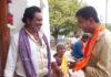 ಚಳ್ಳಕೆರೆ: ತುರುವನೂರಿನಲ್ಲಿ ಕೇಸರಿ ಕಾರ್ಯಕರ್ತರ ಬಿರುಸಿನ ಓಡಾಟ; ಬಿಜೆಪಿ ಆರ್ ಅನಿಲ್ ಪರ ಭರ್ಜರಿ ಪ್ರಚಾರ