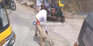 ಮಂಗಳೂರು: ನಂತೂರು ಜಂಕ್ಷನ್ನಲ್ಲಿ ಹಾರೆ, ಗುದ್ದಲಿ ಹಿಡಿದ ಟ್ರಾಫಿಕ್ ಪೊಲೀಸರು