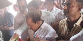 ಬೆಂಗಳೂರು ಕಂಬಳದ ಯಶಸ್ಸಿಗಾಗಿ ಪುತ್ತೂರು ಮಹತೋಭಾರ ಶ್ರೀ ಮಹಾಲಿಂಗೇಶ್ವರ ದೇವಸ್ಥಾನದಲ್ಲಿ ಶಾಸಕ ಅಶೋಕ್ ಕುಮಾರ್ ರೈ ಪ್ರಾರ್ಥನೆ