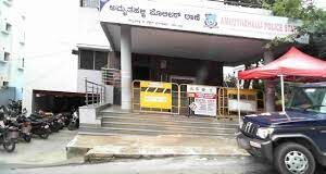 ಬೆಂಗಳೂರು: ಮಂಗಳೂರು ಮೂಲದ ವಿಕೃತ ಪತಿ ಸ್ನೇಹಿತರೊಂದಿಗೆ ದೈಹಿಕ ಸಂಪರ್ಕಕ್ಕೆ ಪತ್ನಿಗೆ ಒತ್ತಾಯ