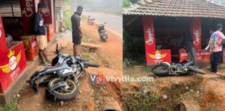 ವಿಟ್ಲ: ಬಸ್ ಸ್ಟಾಂಡಿಗೆ ಬೈಕ್ ಡಿಕ್ಕಿ -ಇಪ್ಪತ್ತು ಫೀಟ್ ದೂರ ಎಸೆಯಲ್ಪಟ್ಟಿರುವ ಸವಾರ ಗಂಭೀರ