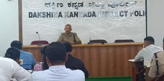 ಮಂಗಳೂರು : ಪ್ರಯಾಣಿಕರು ಬಸ್ ಫುಟ್ಬೋರ್ಡ್ನಲ್ಲಿ ನೇತಾಡಿದರೆ ಪರವಾನಿಗೆ ರದ್ದು : ಎಸ್ಪಿ ಋಷ್ಯಂತ್ ಖಡಕ್ ಎಚ್ಚರಿಕೆ