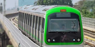 ಮೆಟ್ರೋ ಹಳಿಗೆ ಧುಮುಕಿ ಆತ್ಮಹತ್ಯೆಗೆ ಯತ್ನಿಸಿದ್ದ ವ್ಯಕ್ತಿ: ಹಸಿರು ಮಾರ್ಗದಲ್ಲಿ ಕೆಲಕಾಲ ಸಂಚಾರ ಸ್ಥಗಿತ