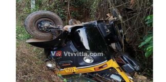 ನೆಲ್ಯಾಡಿ: ಚಾಲಕನ ನಿಯಂತ್ರಣ ತಪ್ಪಿ ರಿಕ್ಷಾ ಪಲ್ಟಿ : ಚಾಲಕ ಗಂಭೀರ