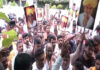 ಕುಮಾರ್ ಬಂಗಾರಪ್ಪ ನಿವಾಸಕ್ಕೆ ಶಿವಣ್ಣ ಅಭಿಮಾನಿಗಳಿಂದ ಮುತ್ತಿಗೆ