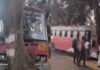 ಬೆಳಗಾವಿ: ಅಡ್ಡ ಬಂದ ಕಾರು ತಪ್ಪಿಸಲು ಹೋಗಿ ಮರಕ್ಕೆ ಗುದ್ದಿದ ಬಸ್