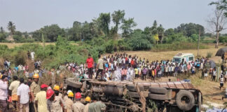ಬಳ್ಳಾರಿ: ಭೀಕರ ಸರಣಿ ಅಪಘಾತ – ಇಬ್ಬರು ಮೃತ್ಯು