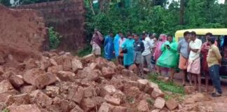 ಮನೆಯ ಆವರಣ ಗೋಡೆ ಕುಸಿದು ಬಿದ್ದು ಇಬ್ಬರು ಮಕ್ಕಳು ಮೃತ್ಯು