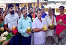 ವಿಟ್ಲ ಶ್ರೀ ಪಂಚಲಿಂಗೇಶ್ವರ ದೇವಸ್ಥಾನದಲ್ಲಿ ಶ್ರೀ ಕ್ಷೇತ್ರ ಧರ್ಮಸ್ಥಳ ಗ್ರಾಮಾಭಿವೃದ್ಧಿ ಯೋಜನೆ ಬಿ ಸಿ ಟ್ರಸ್ಟ್ ವತಿಯಿಂದ ಸೀಯಾಳಾಭಿಷೇಕ
