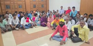 ಪಾಲಿಕೆ ಆಡಳಿತಾಧಿಕಾರಿ ಕಚೇರಿಗೆ ಮುತ್ತಿಗೆ: ಬೀದಿಬದಿ ವ್ಯಾಪಾರಿಗಳ ಧರಣಿ ಅಂತ್ಯ