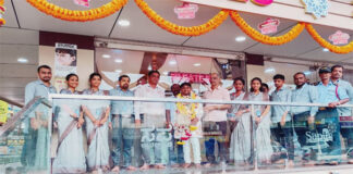 ವಿಟ್ಲ: ಸರಿಗಮಪ ಲಿಟಲ್ ಚಾಂಪ್ಸ್ ವಿನ್ನರ್ ಅಶ್ಮಿತ್ ಎ ಜೆ ಯವರಿಗೆ ವಿಟ್ಲ ಸಪ್ತ ಜ್ಯುವೆಲ್ಸ್ ವತಿಯಿಂದ ಗೌರವಾರ್ಪಣೆ- ಚಿನ್ನದ ವಿಗ್ರಹ ಉಡುಗೊರೆ